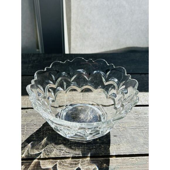 Vintage Heisey 6 1/4” Nappy Bowl Impressed Diamond H Scallops Clear Glass Dish - Picture 2 of 14